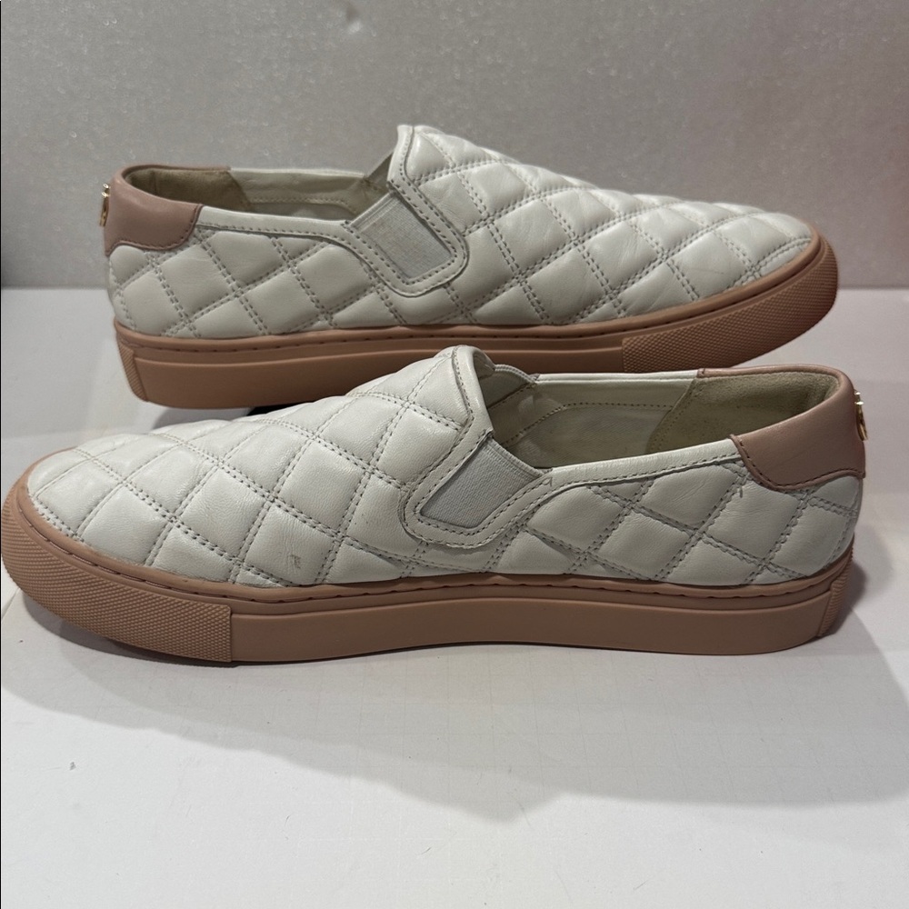 Tory Burch White Quilted Slip-On Loafers - Picture 11 of 12